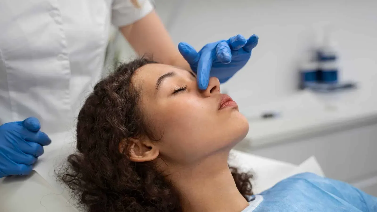Doctors doing surgery for septoplasty